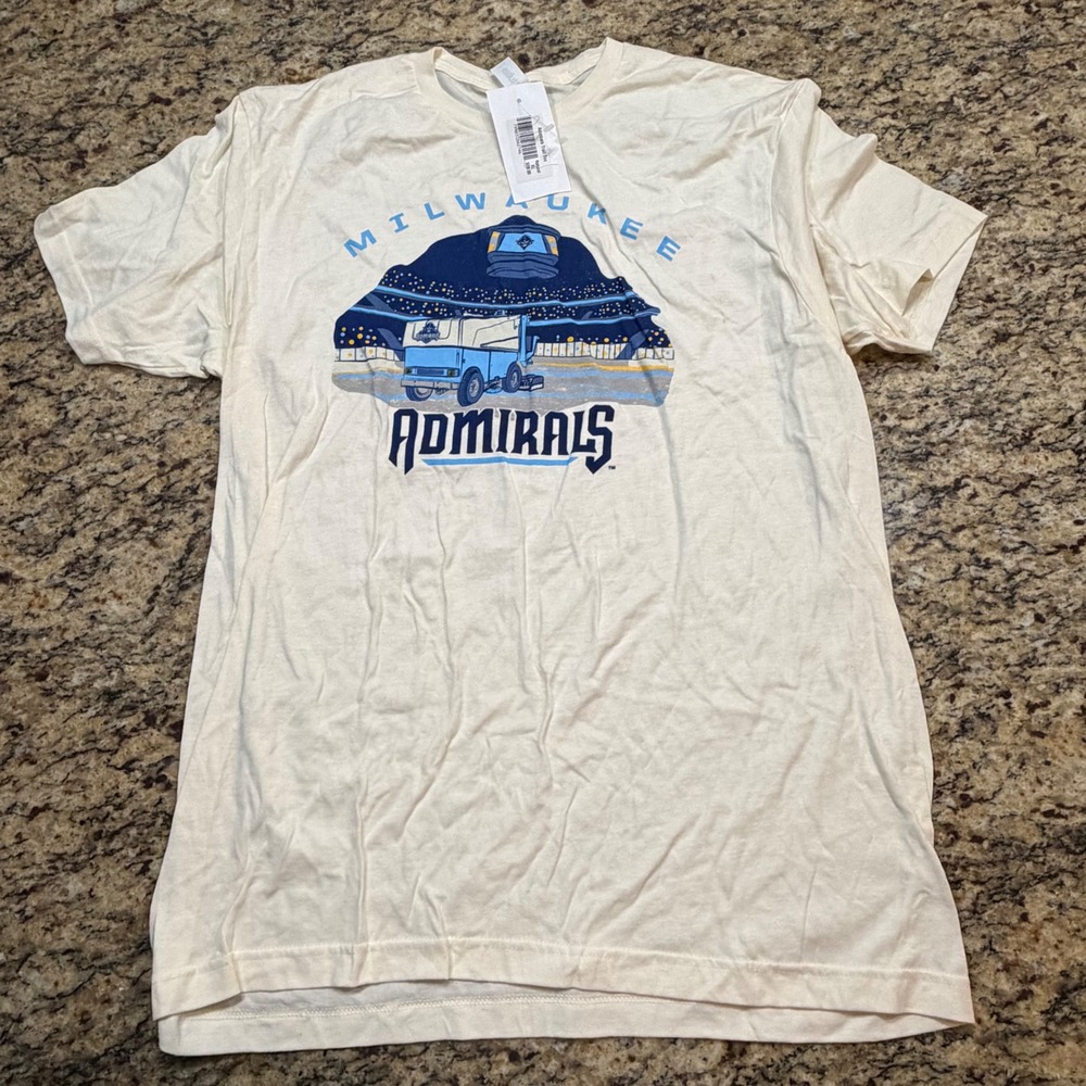 NEW Milwaukee Admirals AHL Hockey Zamboni Graphic T-Shirt Cream Mens XL ws